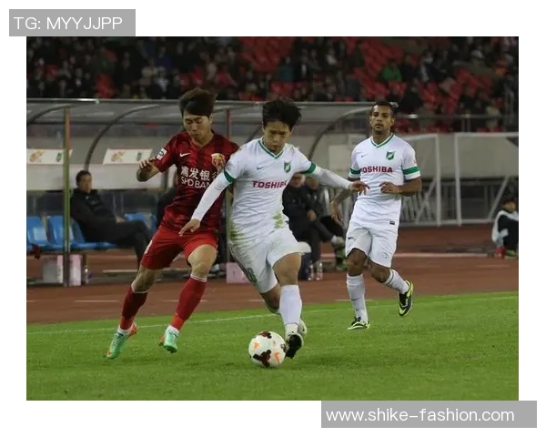 杭州足球队的崛起与发展探索聚焦力量与激情的背后故事